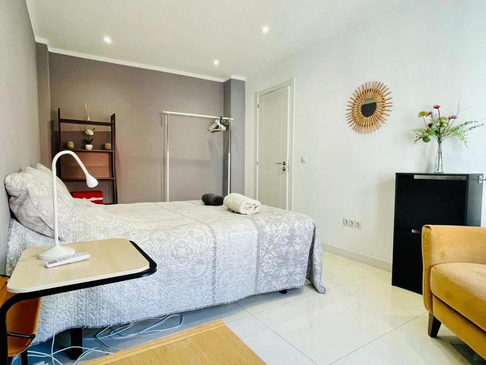 Apartament Salamanca Apartment มาลากา ภายนอก รูปภาพ